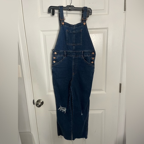 Express overalls size 6 distressed - Picture 1 of 4